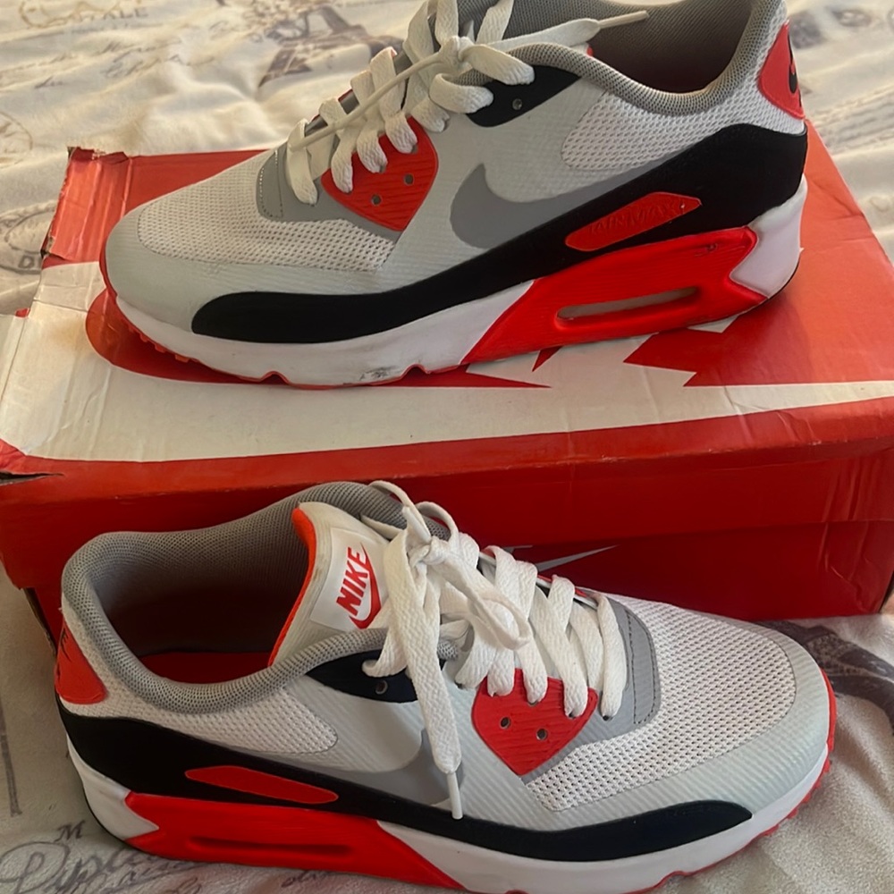 Nike women’s airmax 90